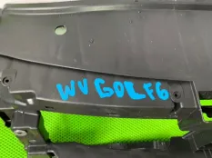 Панель телевизора Volkswagen GOLF