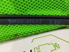 Уплотнитель стекла двери Geely Atlas Pro