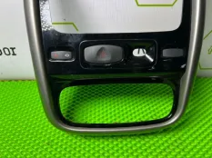 рамка магнитолы Renault Duster