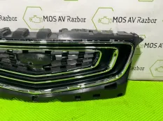 Решетка в бампер Geely Atlas Pro