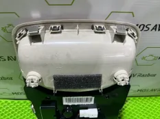 Плафон подсветки салона Geely Atlas Pro