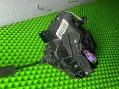 замок двери Geely Coolray