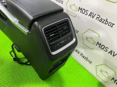 Консоль между сидений Geely Atlas Pro
