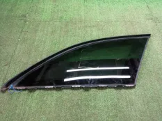 Стекло кузовное Mercedes-Benz E-Class