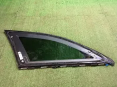 Стекло кузовное Mercedes-Benz E-Class