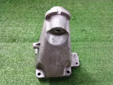 кронштейн опоры двигателя Mercedes-Benz E-Class, C-Class