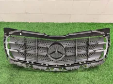 решетка радиатора Mercedes-Benz Sprinter