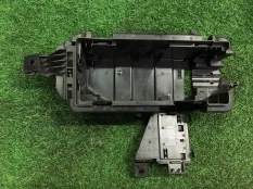 Корпус блока предохранителей Mercedes-Benz GLS-Class, GLE-Class, GL-Class, M-Class