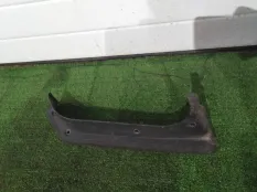 Водосток крышки багажника Mercedes-Benz E-Class