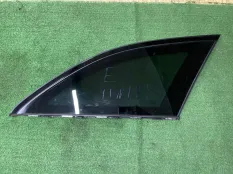 Стекло кузовное Mercedes-Benz E-Class