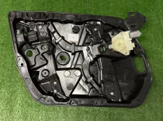 стеклоподъемник Mercedes-Benz C-Class