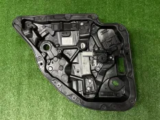 стеклоподъемник Mercedes-Benz C-Class
