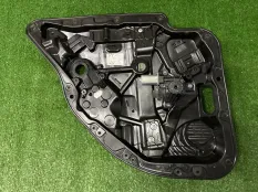стеклоподъемник Mercedes-Benz C-Class
