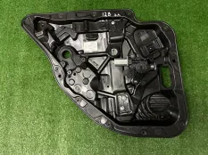 стеклоподъемник Mercedes-Benz C-Class
