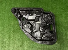 стеклоподъемник Mercedes-Benz C-Class