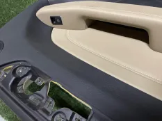 Обшивка двери Mercedes-Benz GLE-Class