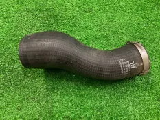 Патрубок Mercedes-Benz AMG GT