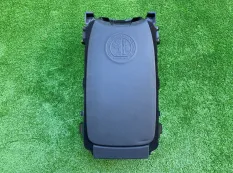 подлокотник Mercedes-Benz AMG GT