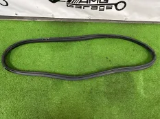 Уплотнитель капота Porsche 911