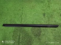 Уплотнитель стекла Mercedes-Benz S-Class