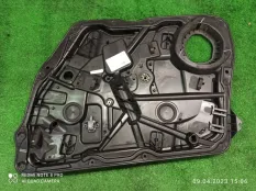 стеклоподъемник Mercedes-Benz M-Class