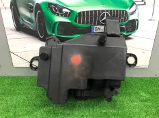 Крышка блока предохранителей Mercedes-Benz GLE-Class