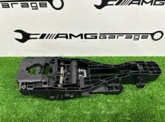 Кронштейн ручки двери Porsche Macan