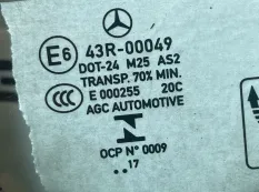 форточка двери Mercedes-Benz C-Class