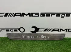 Накладки порогов с подсветкой Mercedes-Benz E-Class
