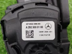 педаль газа Mercedes-Benz GLE-Class