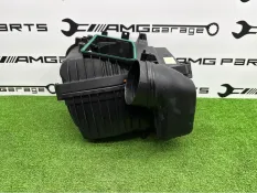 корпус воздушного фильтра Mercedes-Benz GLA-Class
