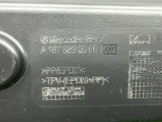 Пыльник крыла Mercedes-Benz GLE-Class