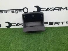 Вещевой отсек Mercedes-Benz C-Class