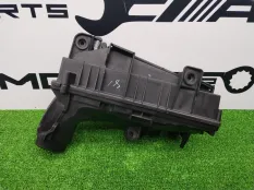 корпус воздушного фильтра Mercedes-Benz G-Class