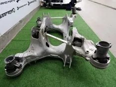 Подрамник подвески Porsche Panamera