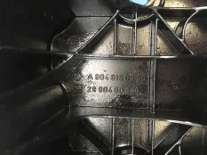 Клапанная Крышка Mercedes-Benz Atego 9040100930 ОМ904