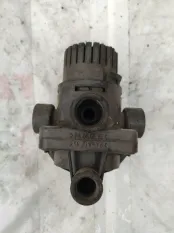 Клапан ускорительный EBS Mercedes-Benz Atego 0481026303