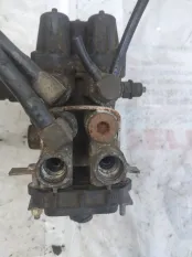 Кран 4-х контурный Mercedes-Benz Atego 9347050050