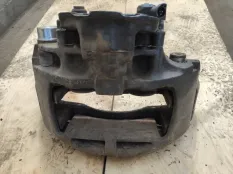 Суппорт Mercedes-Benz Atego 9444203301, передний левый