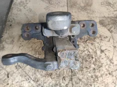 Поворотный Кулак Mercedes-Benz Atego 9703320201 8, передний левый