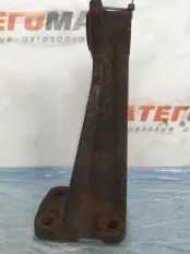 Кронштейн двигателя Man 51192103037, правый