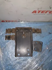 Кронштейн Mercedes-Benz Atego 9743281040 815, правый