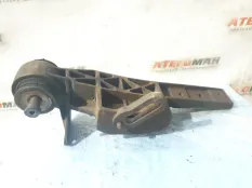 Кронштейн Кабины Mercedes-Benz 3758900383, передний левый