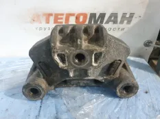 Подушка двигателя Mercedes-Benz Atego 9672411113