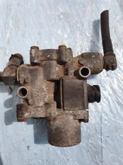 Кран ABS Mercedes-Benz Atego 0044296544, передний