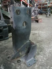 Кронштейн Подножки Mercedes-Benz Atego 9305201433 18 СЕРИЯ OM906LA, левый