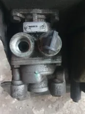 Главный тормозной кран Mercedes-Benz Atego 0044314605