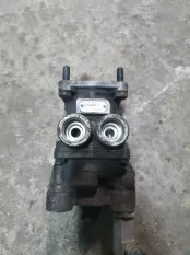 Главный тормозной кран Mercedes-Benz Atego 4613152640