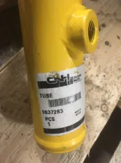Трубка New Holland Case 9837283