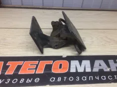 Петля двери Man 81626906050, передняя правая